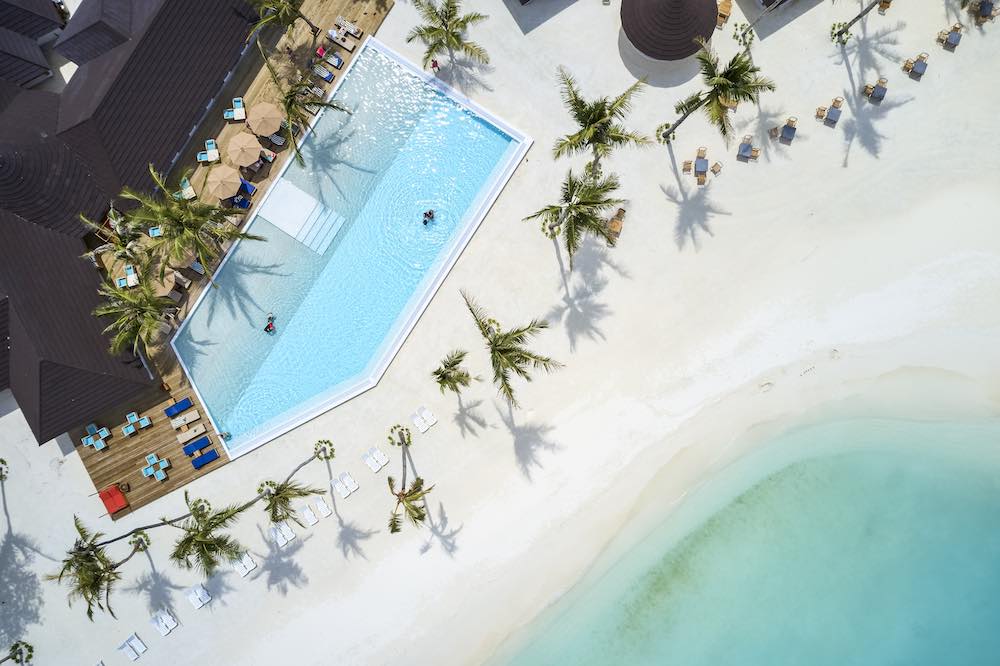 Dream Bar at Sun Siyam Olhuveli thumbnail 4